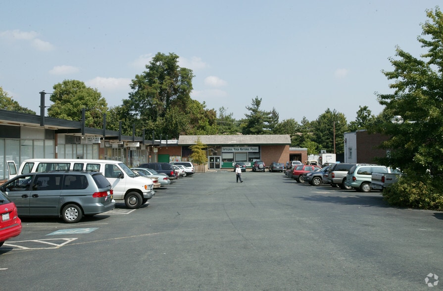 More Photos Of 917-923 Preston Ave, Charlottesville General Retail For Lease