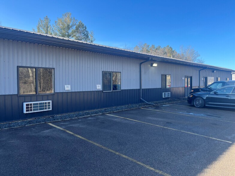 More Photos Of 6256 34th Ave NW, Rochester Warehouse For Lease