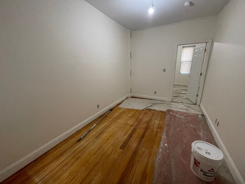 More Photos Of 34-03 42nd St, Long Island City Apartments For Sale