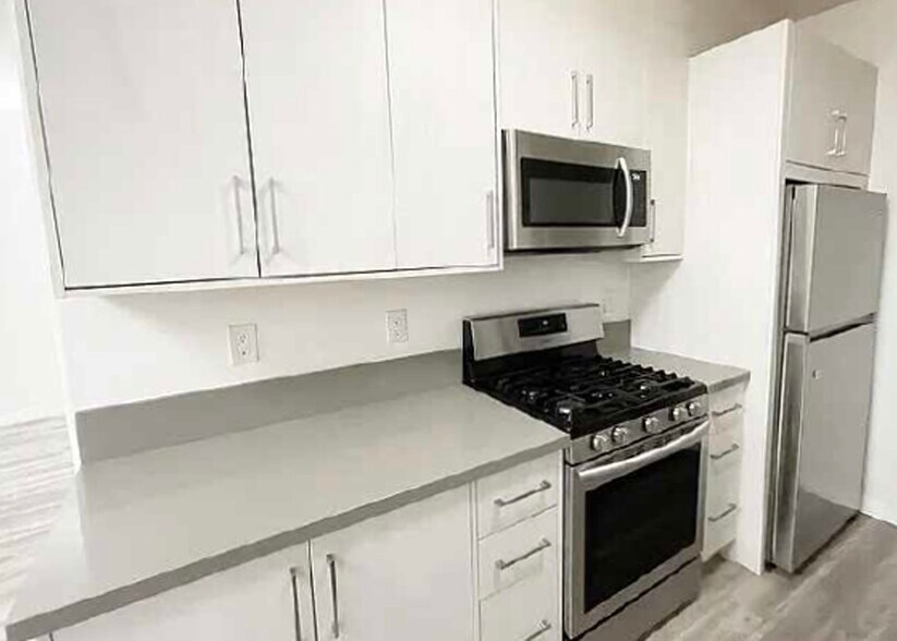 More Photos Of 3815 McLaughlin Ave, Los Angeles Apartments For Sale
