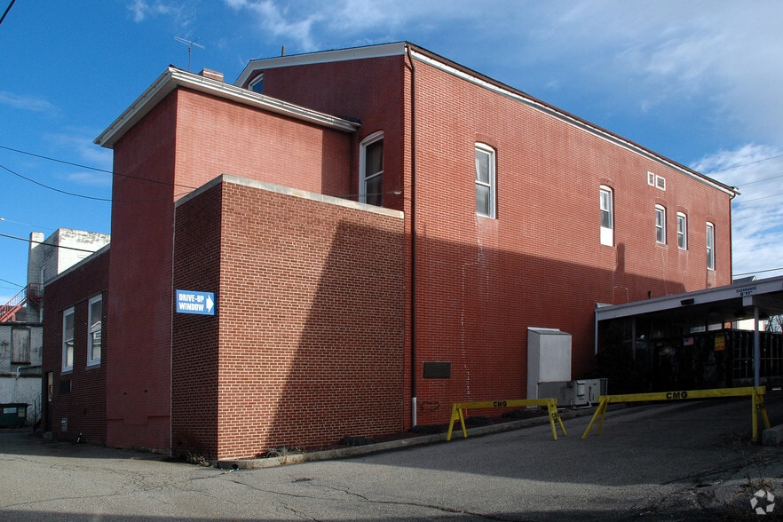 More Photos Of 215 S Robinson Ave, Pen Argyl Medical For Sale