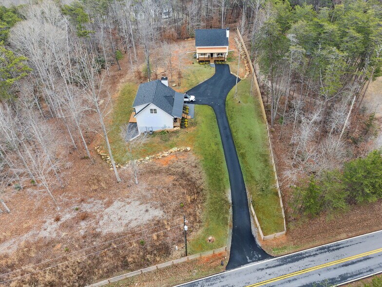 More Photos Of 1300 Preacher Campbell Rd, Clarkesville Multifamily For Sale