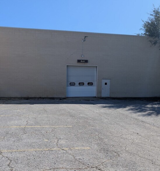 More Photos Of 4800 Texoma Pky, Sherman Industrial For Lease