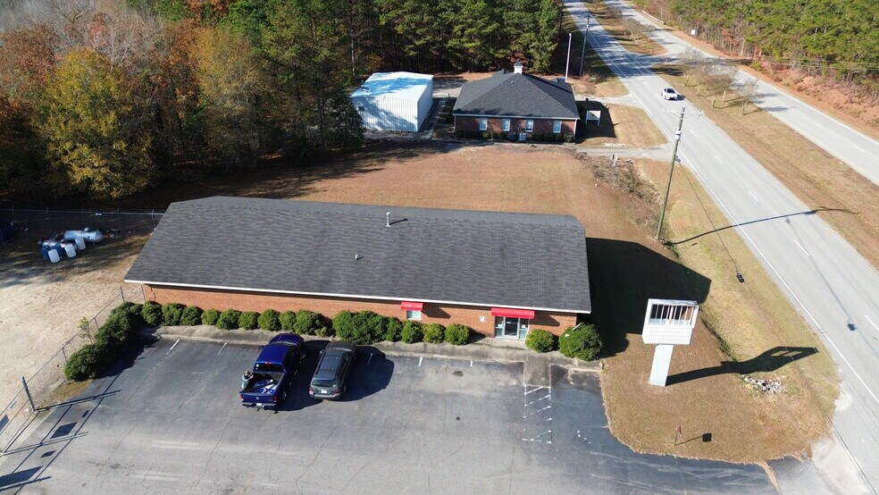 More Photos Of 1220 East Blvd, Chesterfield Showroom For Lease