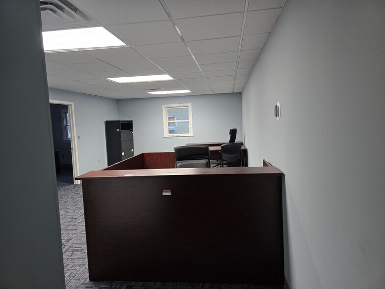 More Photos Of 147 Union Ave, Middlesex Office For Lease