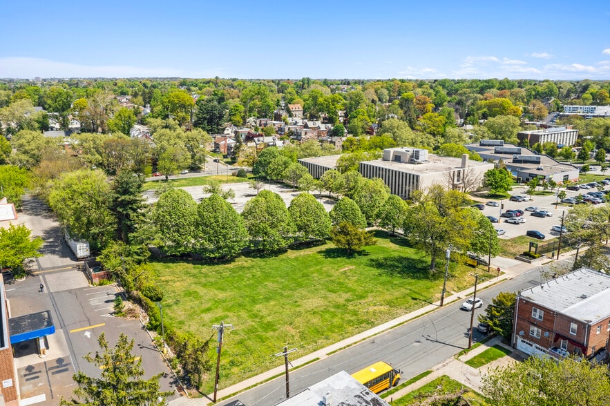 More Photos Of 1300 W Godfrey Ave, Philadelphia Specialty For Sale
