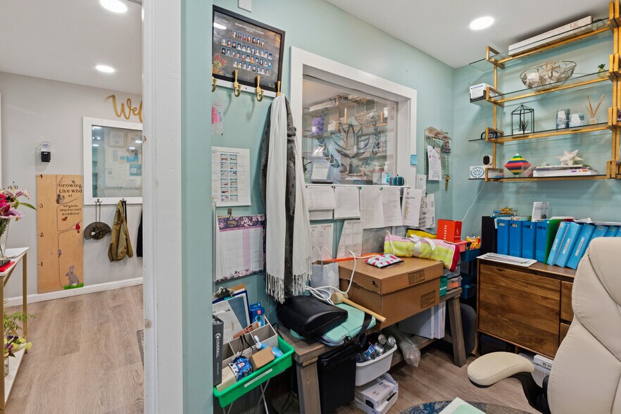 More Photos Of 248 Loudoun St SW, Leesburg Daycare Center For Lease