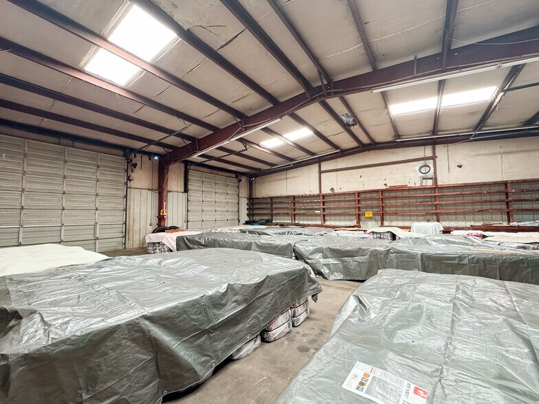 More Photos Of 7206 Elbert, Houston Industrial For Sale