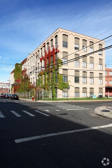 More Photos Of 110 Bartholomew Ave, Hartford Medical For Lease