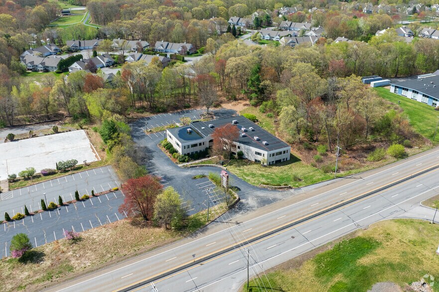 More Photos Of 182 Turnpike Rd, Westborough Loft Creative Space For Lease
