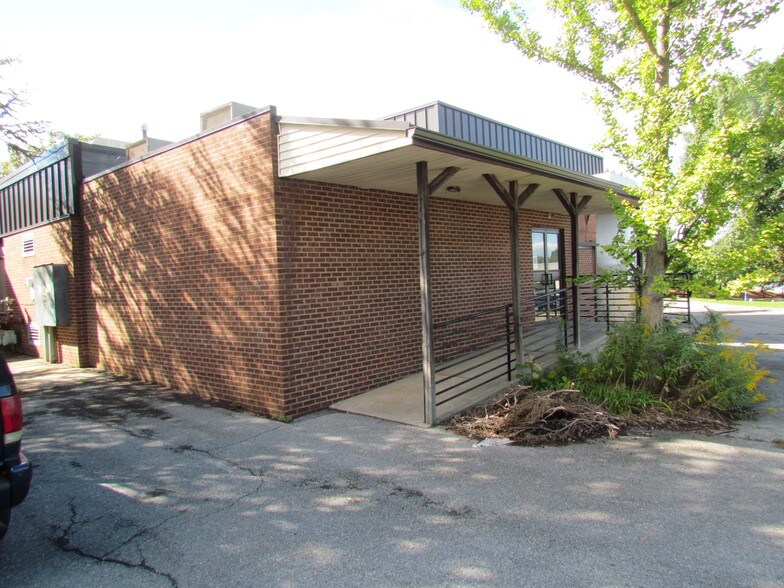More Photos Of 1050 Spring St, Wyomissing Medical For Lease