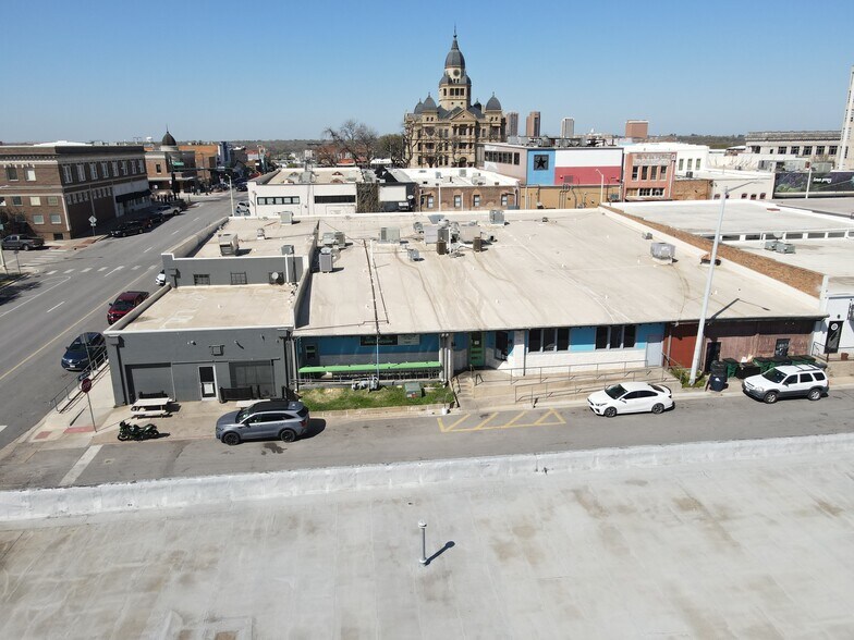 More Photos Of 119 S Elm St, Denton Storefront For Lease