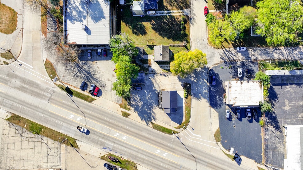 More Photos Of 603 W Rock Falls Rd, Rock Falls General Retail For Sale