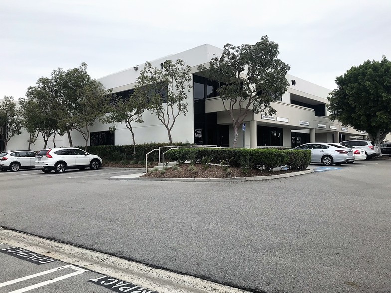 More Photos Of 16 Hughes, Irvine Unknown For Lease