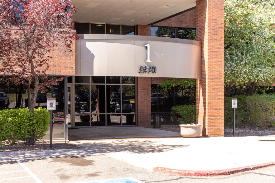 More Photos Of 5970 Greenwood Plaza Blvd, Greenwood Village Office For Sale