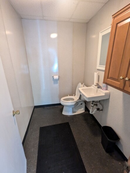 More Photos Of 562 W 29th St, Buena Vista Freestanding For Sale