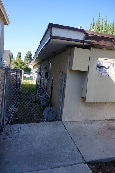 More Photos Of 7612 Newlin Ave, Whittier Apartments For Sale