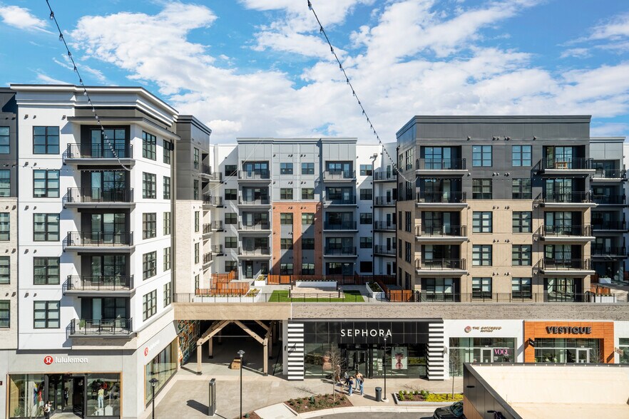 More Photos Of 1 Fenton Main St, Cary Unknown For Lease