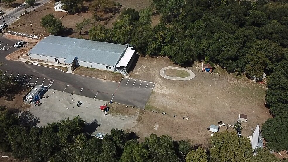 More Photos Of 2103 E M Franklin Ave, Austin Loft Creative Space For Sale