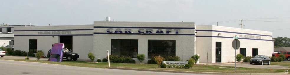 More Photos Of 705 Cardinal Ln, Hartland Auto Repair For Sale