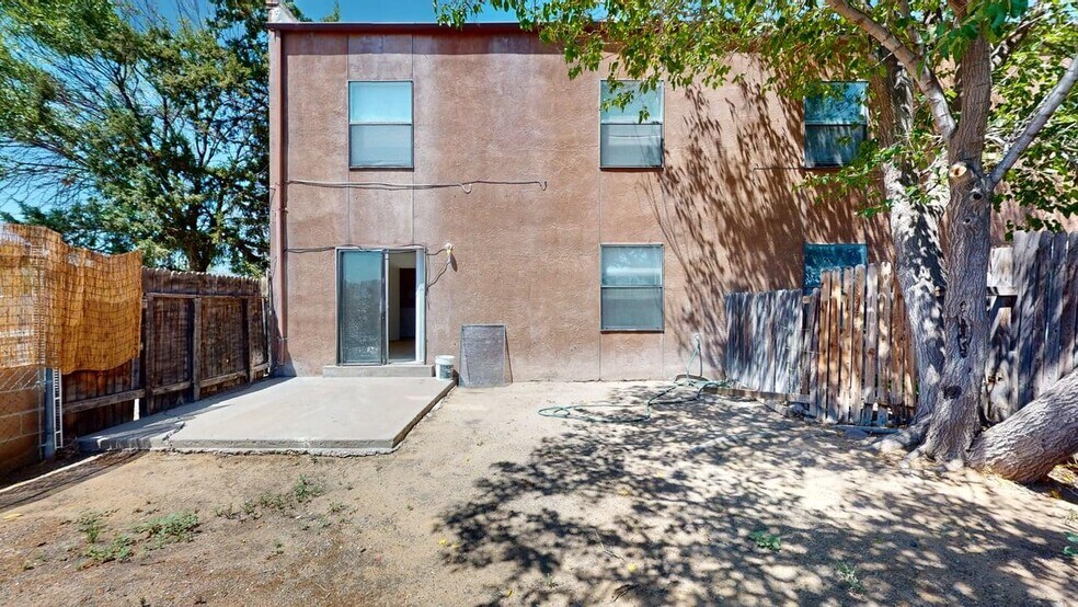 More Photos Of 1000 Meadowlark Ct SE, Rio Rancho Apartments For Sale