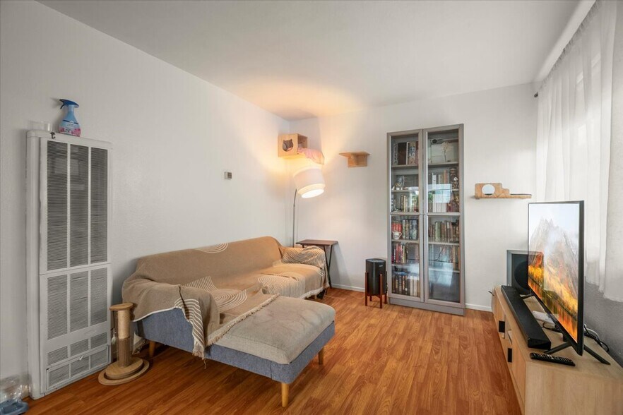 More Photos Of 33638 9th St, Union City Apartments For Sale