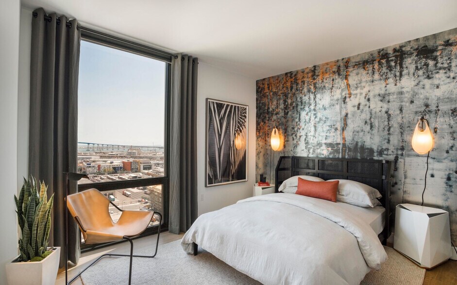 More Photos Of 1501 Island Ave, San Diego Apartments For Lease