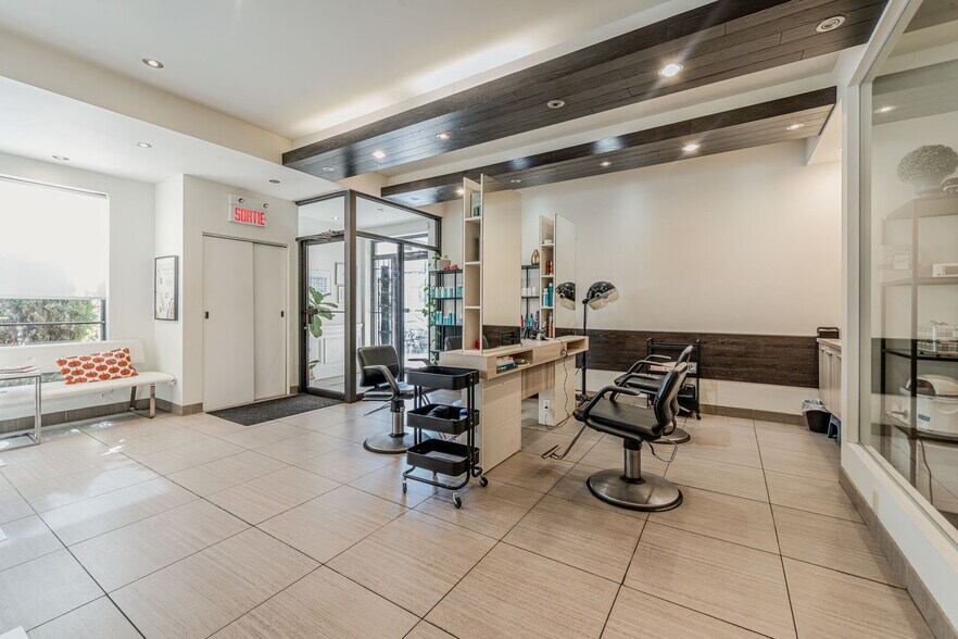 More Photos Of 19777-19795 Ch Sainte-Marie, Kirkland Storefront For Lease