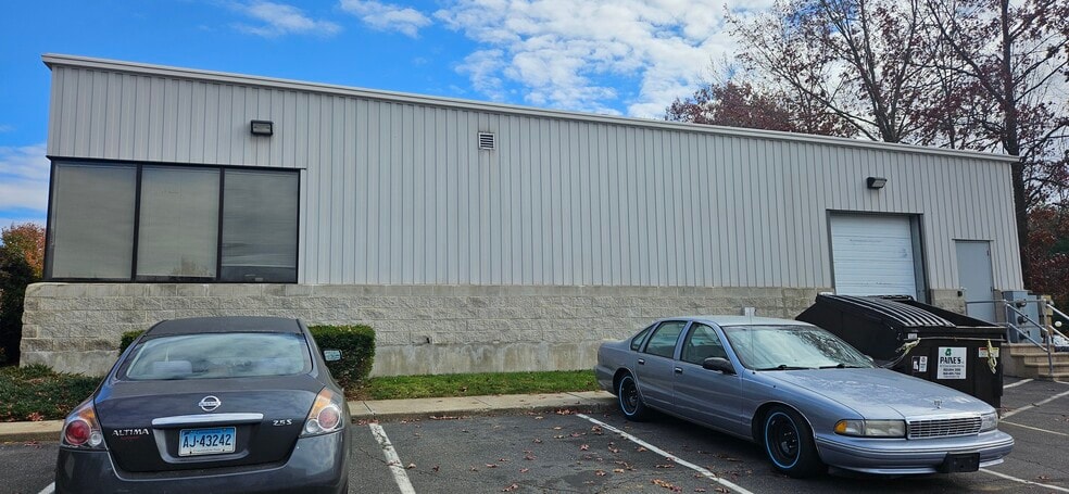 Primary Photo Of 5 Cheryl Dr, Canton Manufacturing For Lease