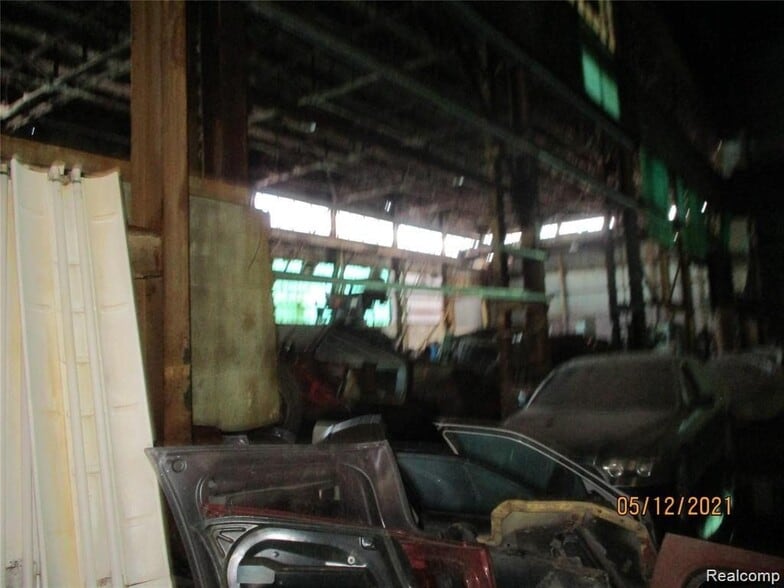 More Photos Of 7170 E McNichols Rd, Detroit Manufacturing For Sale