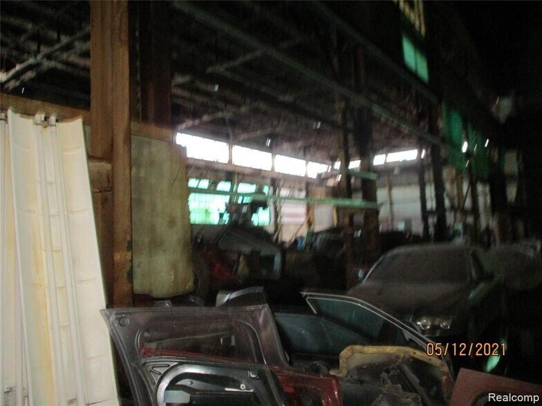 More Photos Of 7170 E McNichols Rd, Detroit Manufacturing For Sale