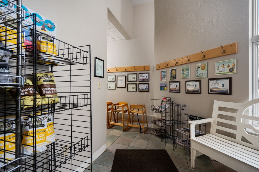 More Photos Of 2569 Charlevoix Rd, Petoskey Restaurant For Sale