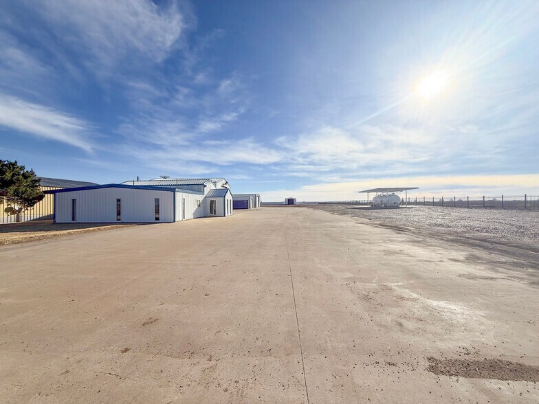More Photos Of 11730 Highway 152, Pampa Warehouse For Sale