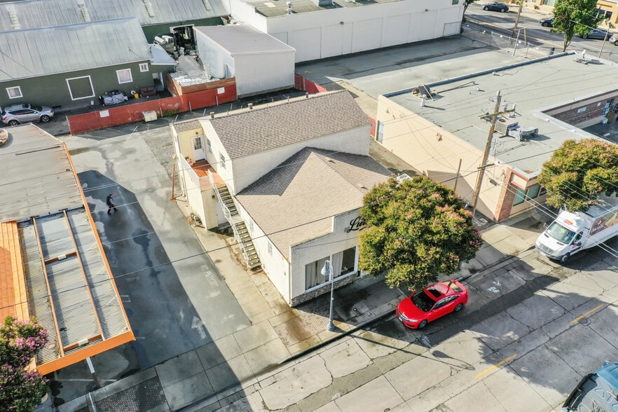 More Photos Of 219 South St, Hollister Storefront Retail Residential For Lease
