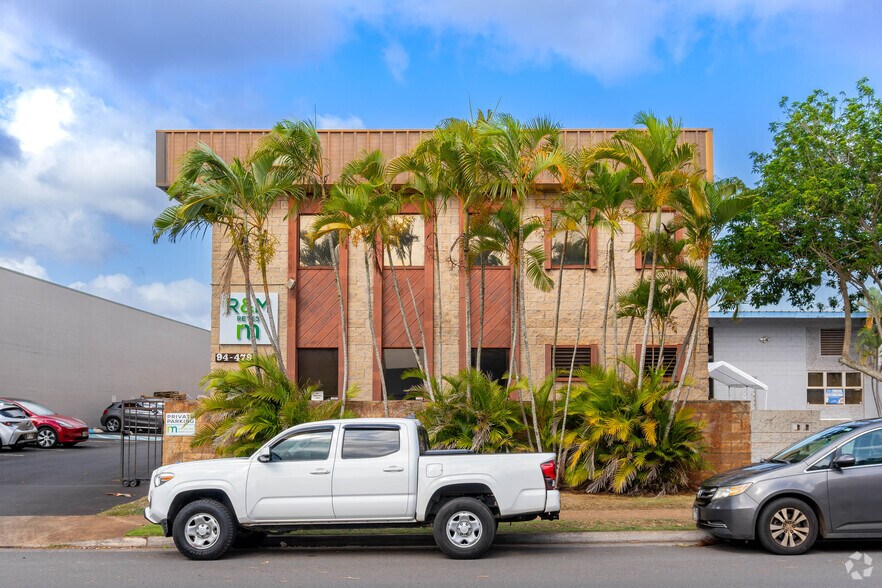 More Photos Of 94-479 Ukee St, Waipahu Flex For Lease
