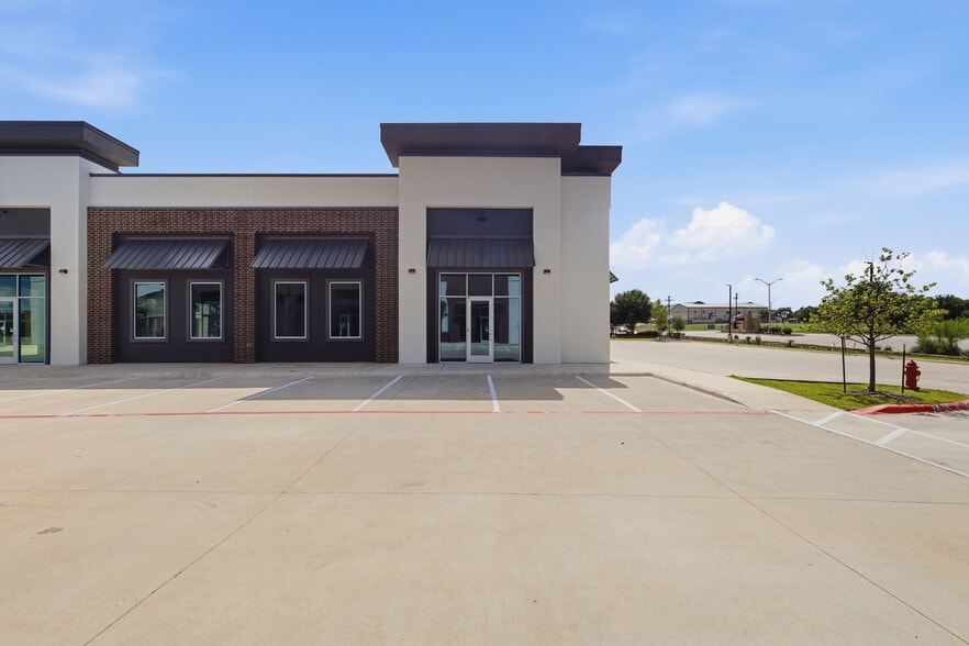 More Photos Of 610 Brashear Ln, Cedar Park General Retail For Lease