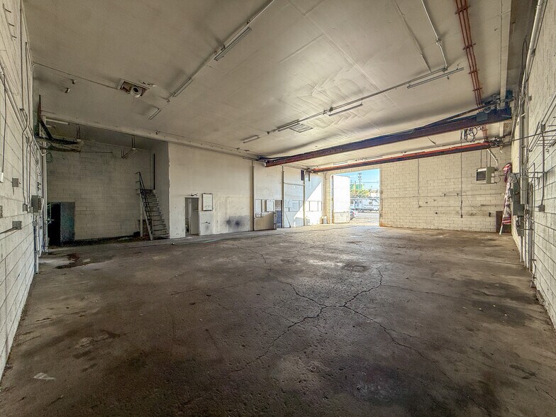 More Photos Of 937 NW Beaver St, Prineville Service For Sale