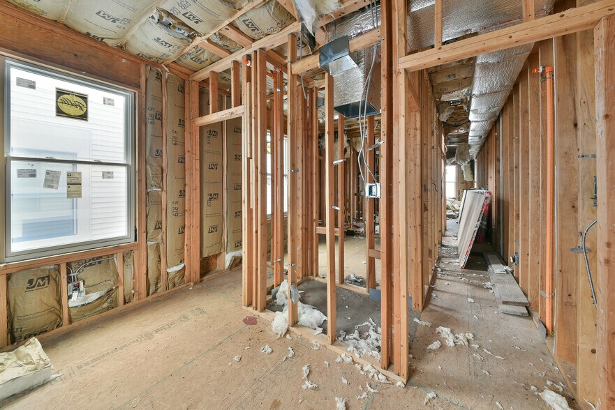 More Photos Of 1808 Frankford Ave, Philadelphia Storefront Retail Residential For Sale