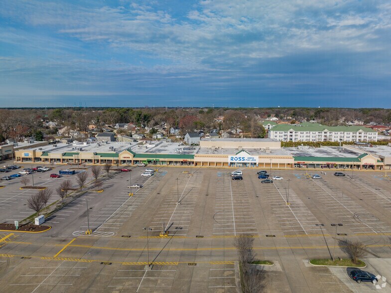 More Photos Of 7525 Tidewater Dr, Norfolk Freestanding For Lease