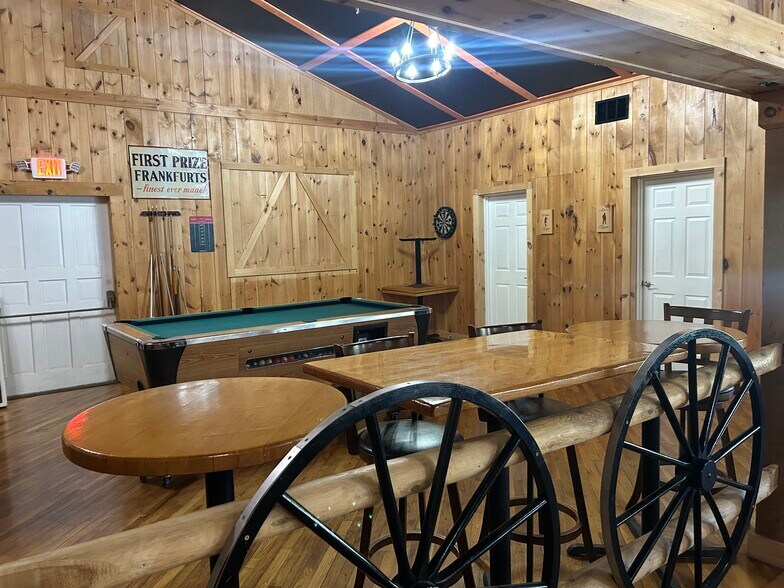 More Photos Of 17 Cherry Plain Sq, Berlin Restaurant For Sale