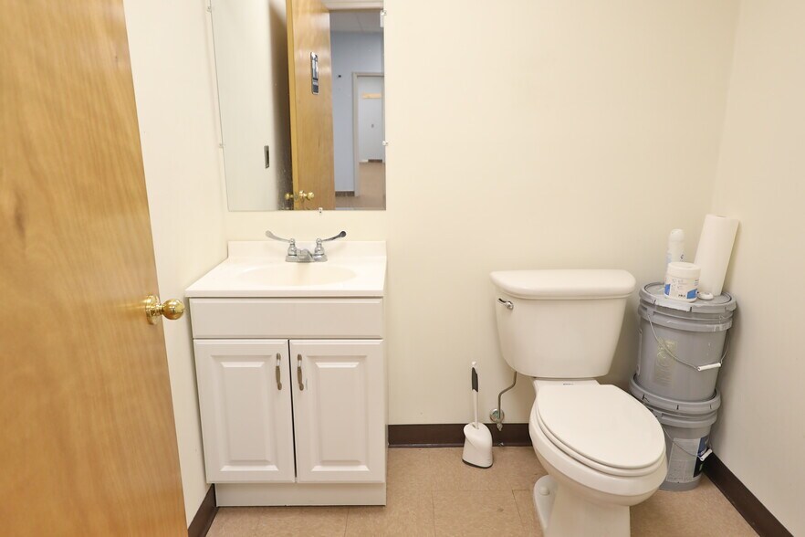 More Photos Of 12 Orben Dr, Landing Showroom For Lease