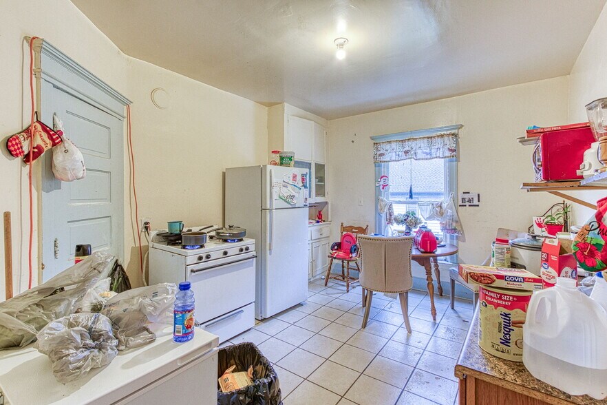 More Photos Of 423 W Grand Blvd, Detroit Apartments For Sale