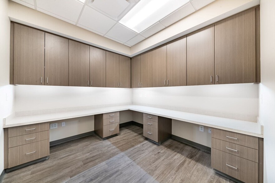 More Photos Of 5181 Murfreesboro Rd, La Vergne Medical For Lease