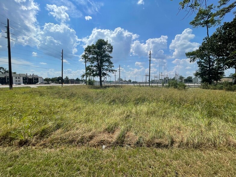 More Photos Of 7927 FM 1960 Rd E, Humble Land For Lease