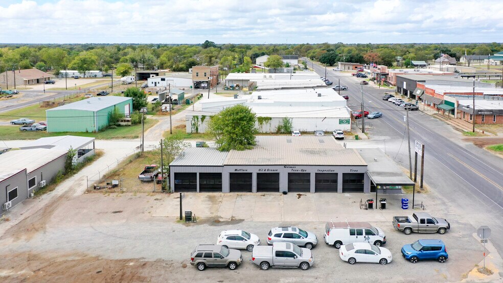 Primary Photo Of 102 Highway 39 S, Normangee Specialty For Sale