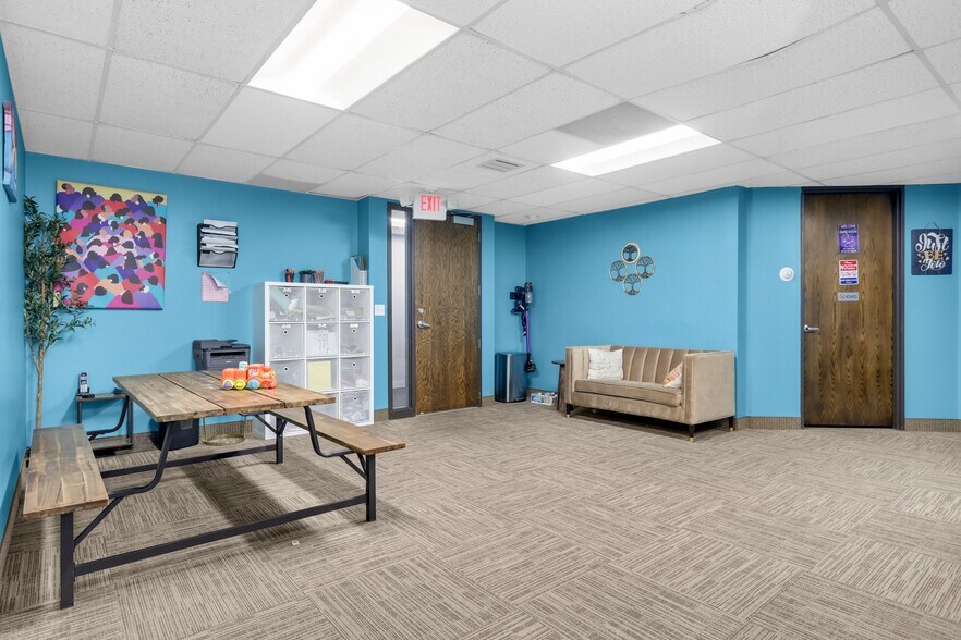 More Photos Of 5701 N Kentucky Ave, Crystal Loft Creative Space For Sale