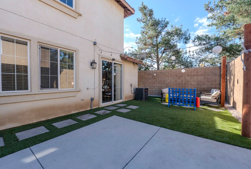 More Photos Of 10997 Cedarhurst Way, Riverside Multifamily For Sale