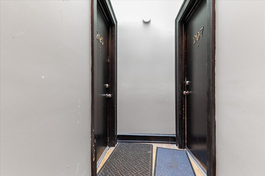 More Photos Of 205 Philadelphia Ave, Egg Harbor City Apartments For Sale