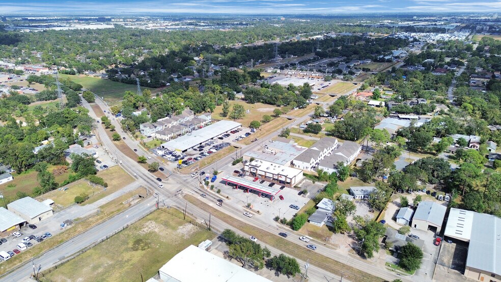 More Photos Of 2340 Blalock Rd, Houston General Retail For Sale