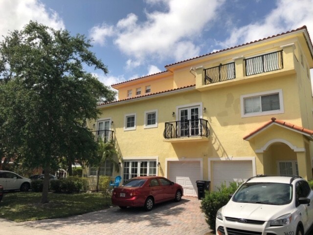 More Photos Of 716 SW 9th Ter, Fort Lauderdale Specialty For Sale